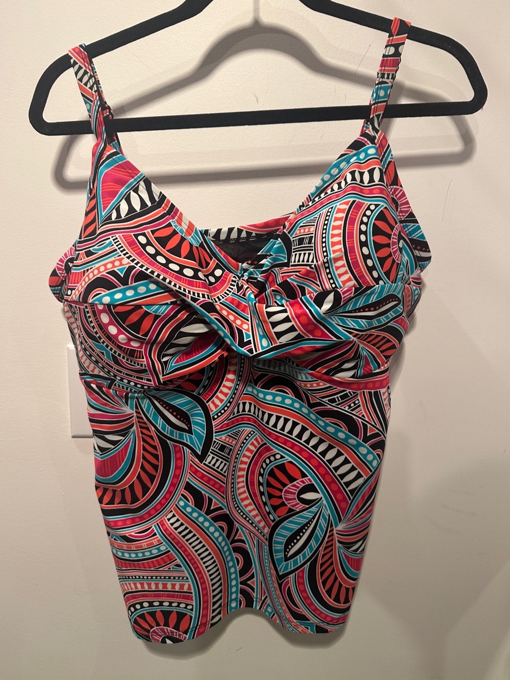 Twist-Front colorful design tankini top in Coral & Teal with built-in bra - 1X